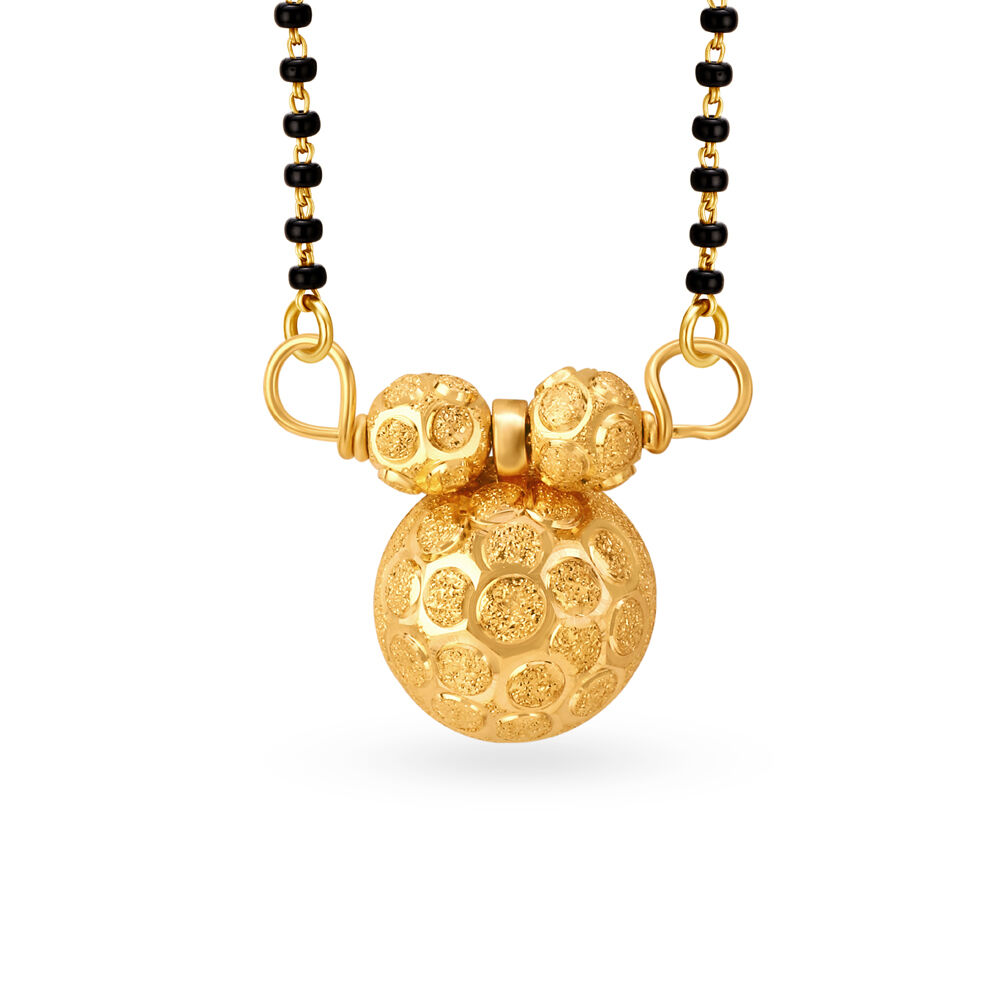 Mangalsutra locket deals design in gold