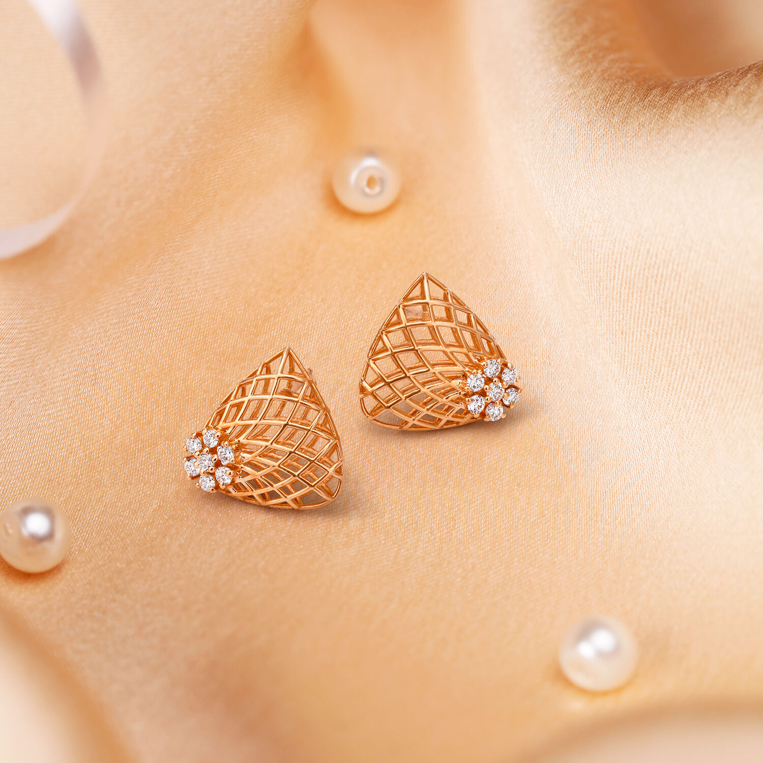 Tanishq Diamond Jewellery Earrings - Buy Tanishq Diamond Jewellery Earrings  online in India