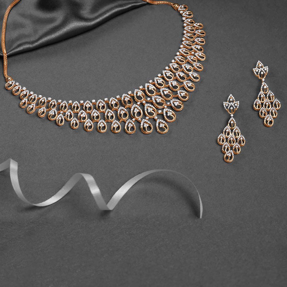 Tanishq diamond necklace deals set