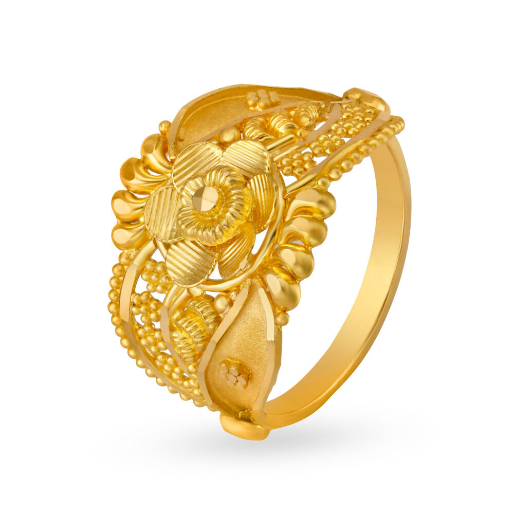 Gold ring deals finger design