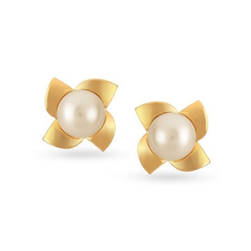 Pearls & Petals Gold Stud Earrings