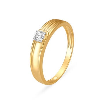 Shining 18 Karat Yellow Gold And Diamond Finger Ring