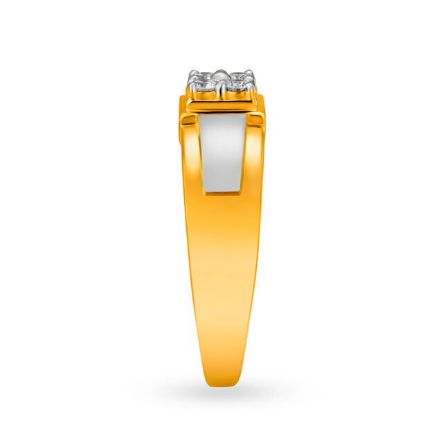 Contemporary 18 Karat Yellow Gold And Diamond Finger Ring,,hi-res image number null