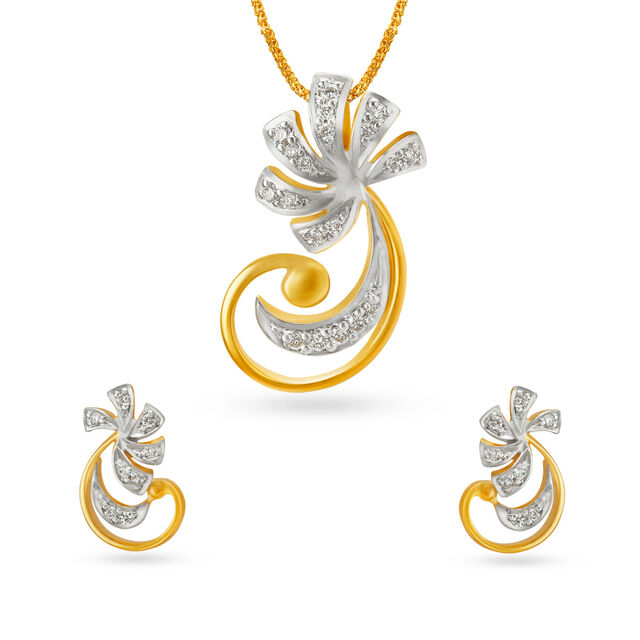 Glamorous Sparkling Diamond Pendant and Earrings Set image number null