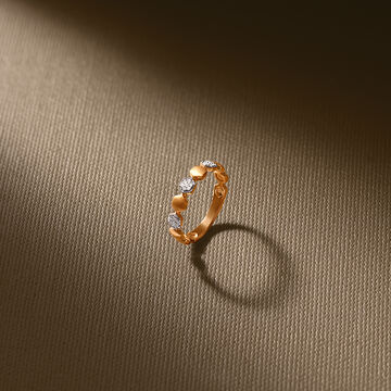 Stunning Diamond Finger Ring