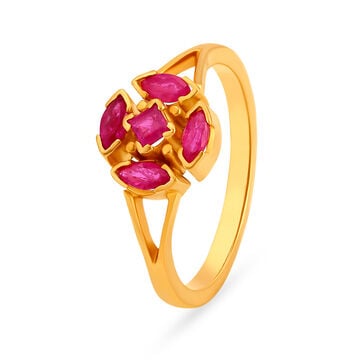 Luxurious 22 Karat Gold And Ruby Finger Ring