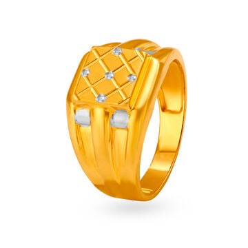 Dazzling 22 Karat Gold And Rhodium Box Ring