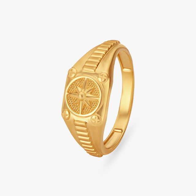 Unique Star Carved Gold Finger Ring For Men image number null