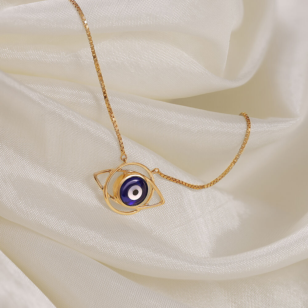 Fashionable Evil Eye Gold Pendant| Rich Fusion Pendants | CaratLane