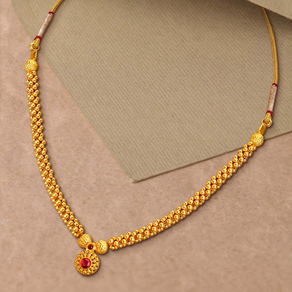 

Eclectic Beaded Gold Necklace for the Maharashtrian Bride