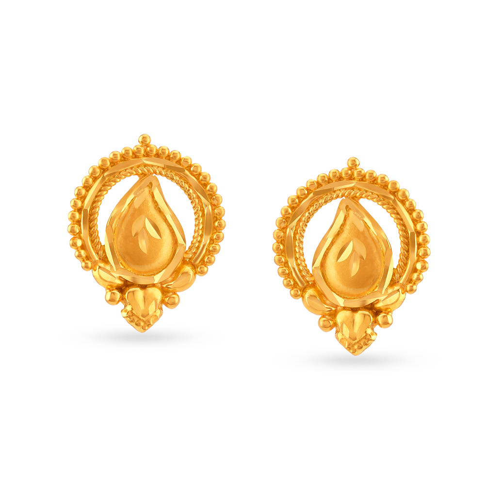 Buy Gold & Diamond Earrings for Men & Women Online | Tanishq