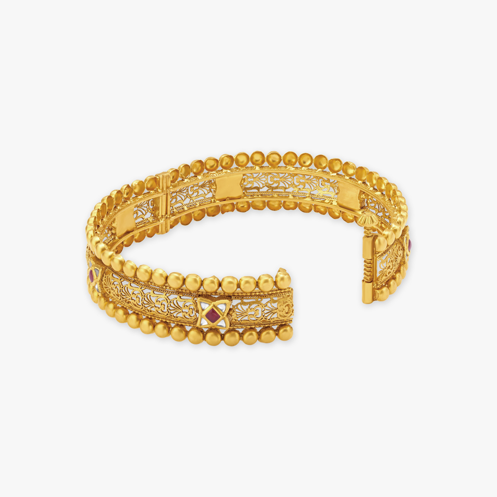 

Regal Filigree Gold Bangle