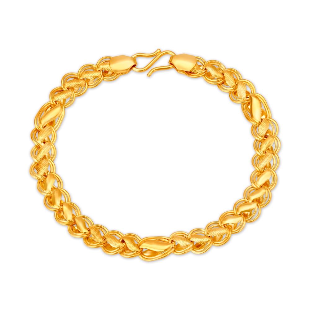 

Graceful 22 Karat Yellow Gold Twist Link Bracelet