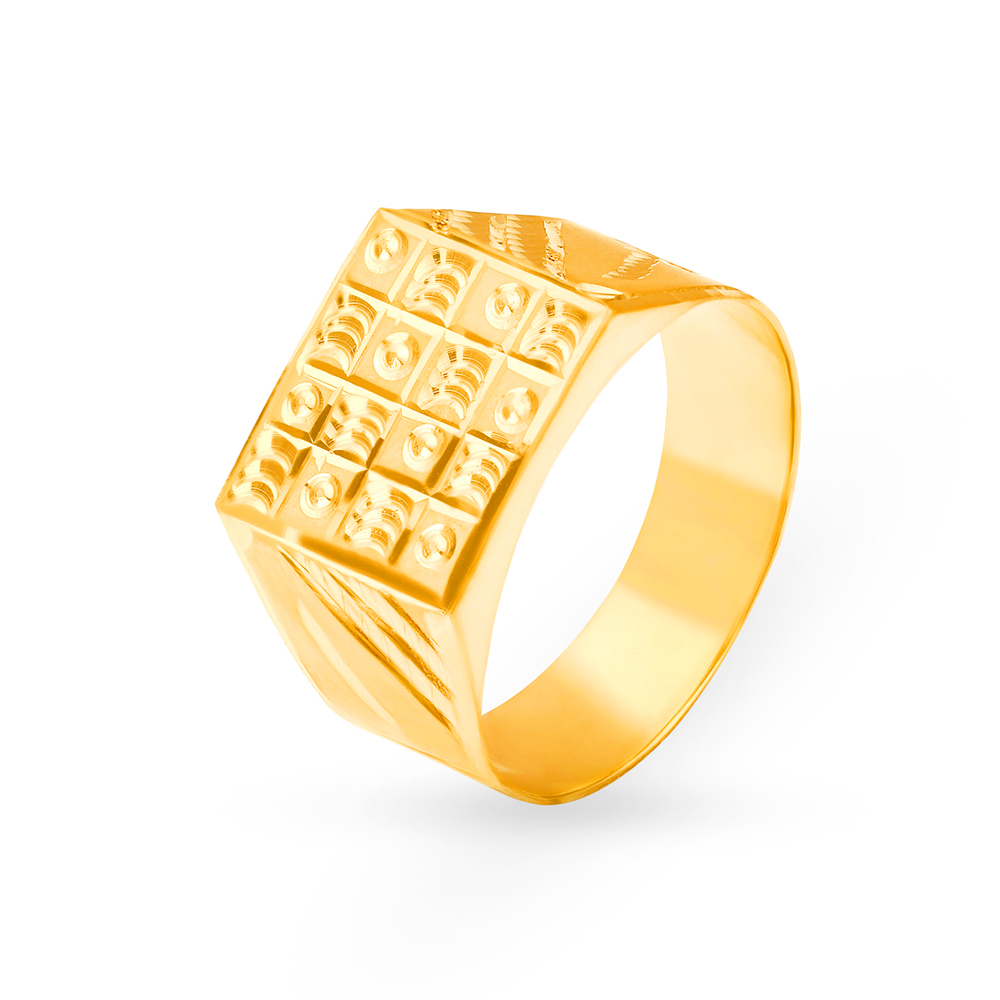 

Lustrous 22 Karat Yellow Gold Boxy Ring