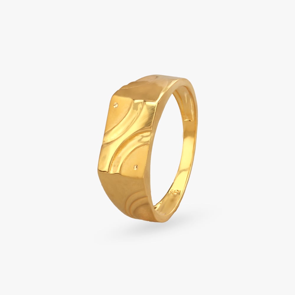 

Bold Impressions Gold Finger Ring for Men