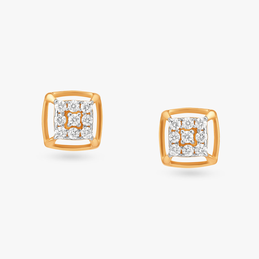 

Understated Radiance Diamond Stud Earrings