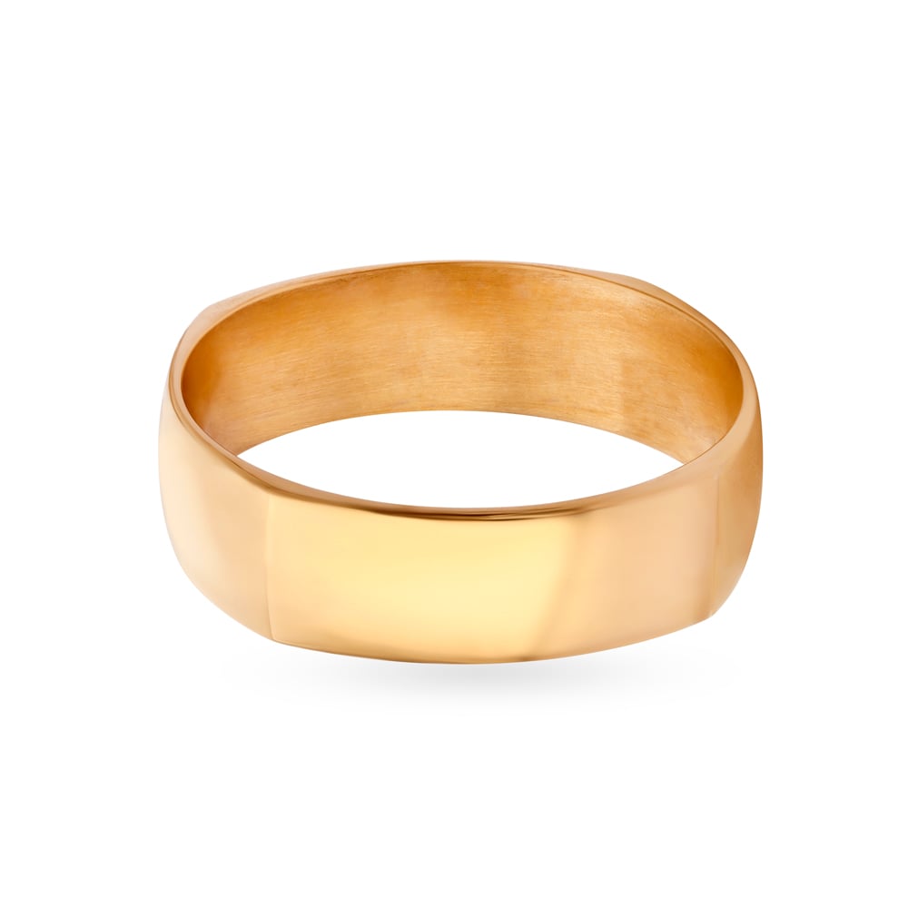 

Sleek Gold Finger Ring for Men