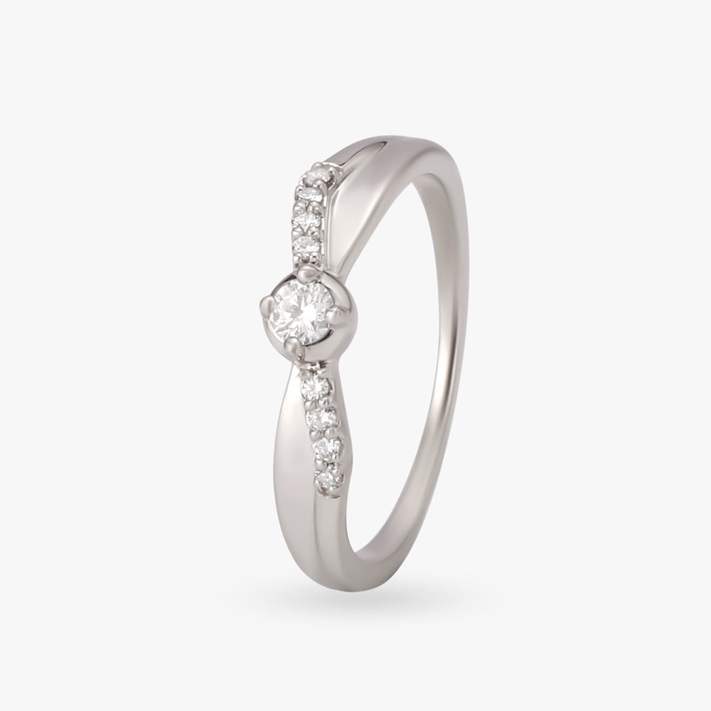 

Gracious Diamond Finger Ring