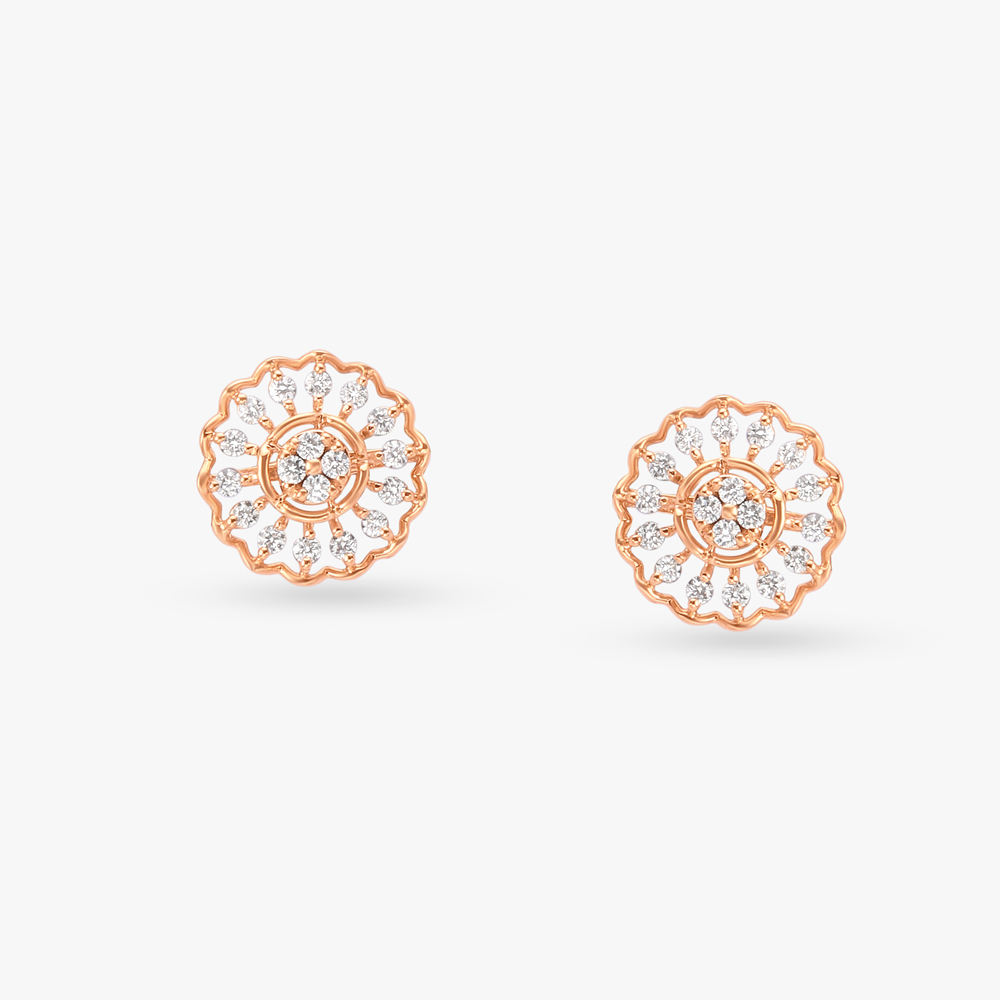 

Exquisite Luminous Diamond Stud Earrings