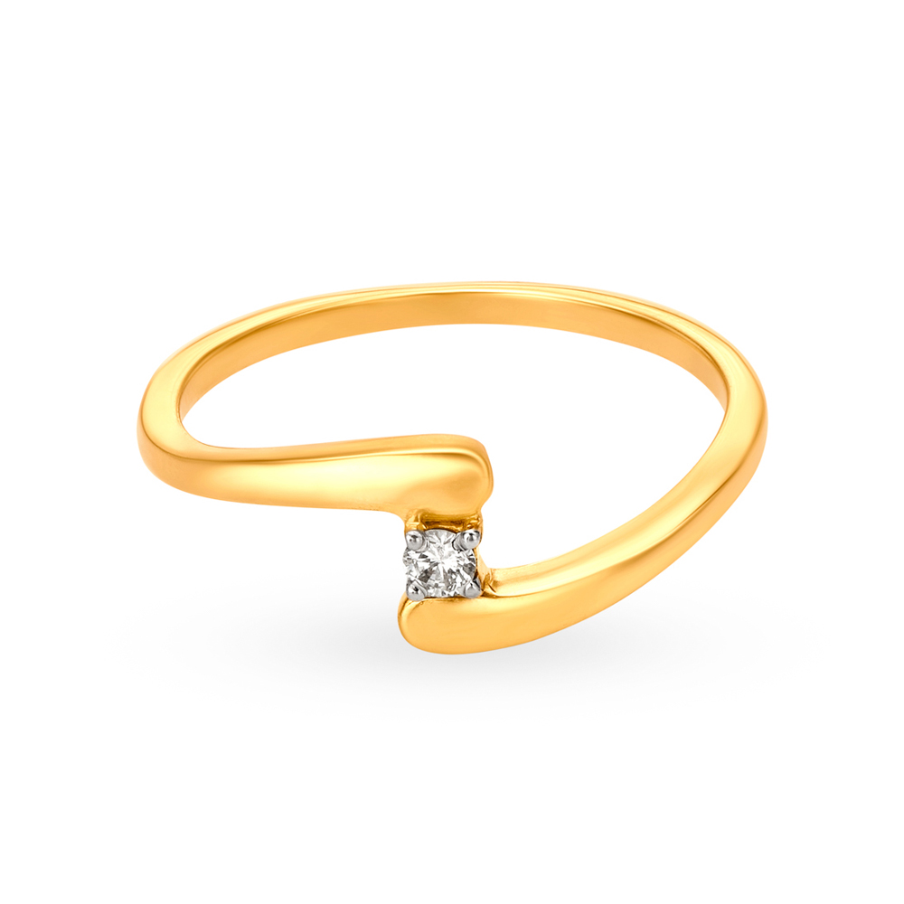 

Sleek Curve Diamond Finger Ring