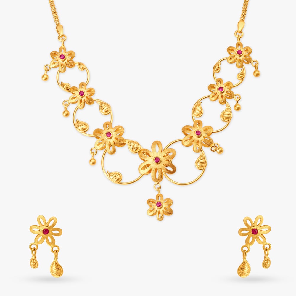 

Unparalleled Opulence Floral Necklace Set