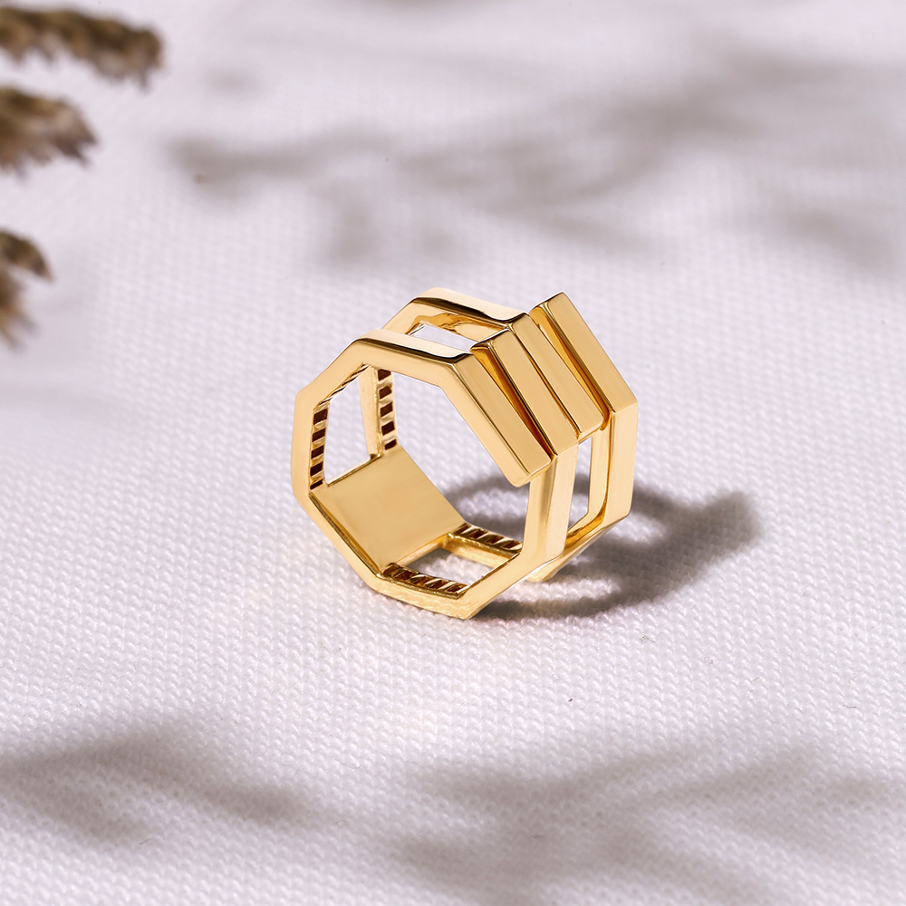 18KT Radiant Reverie Yellow Gold Ring