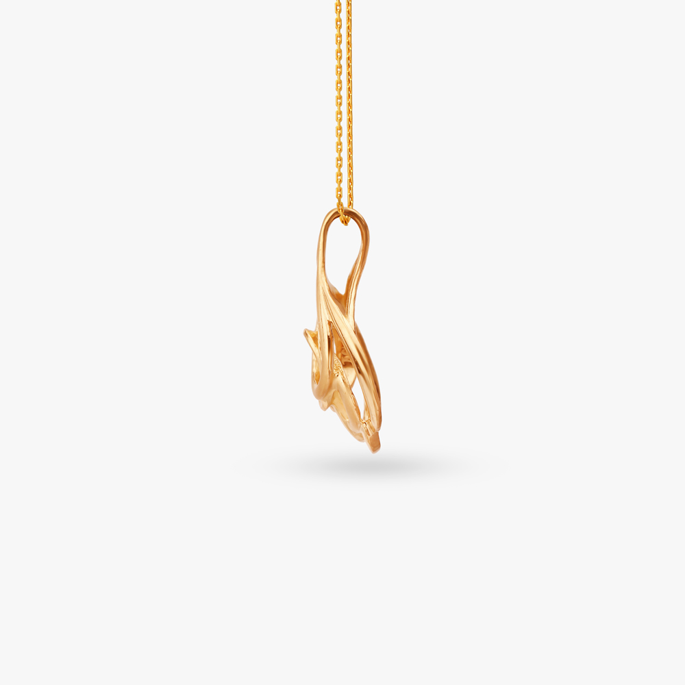 

Swirl Connection Gold Pendant