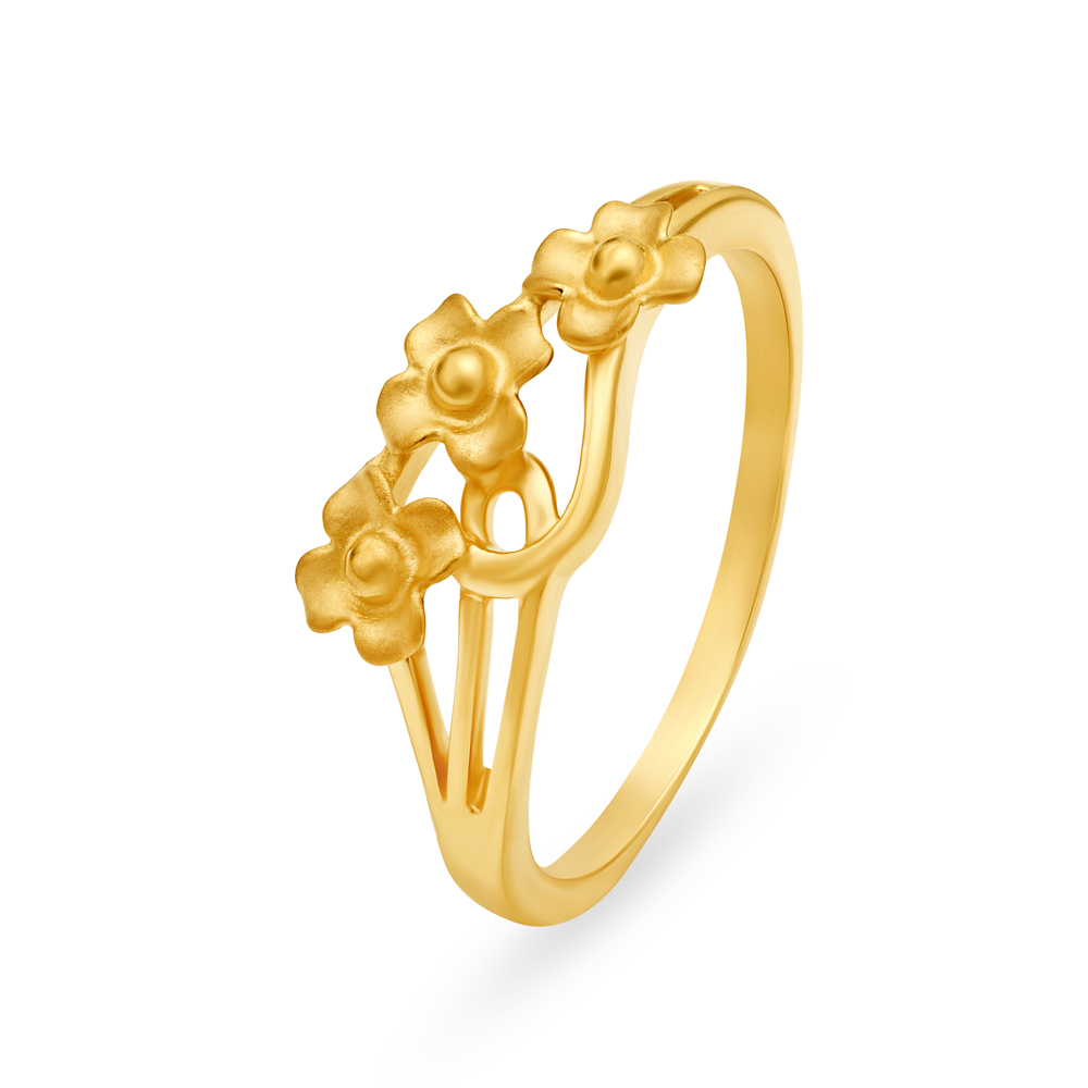 Adorable 22 Karat Yellow Gold Floral Finger Ring