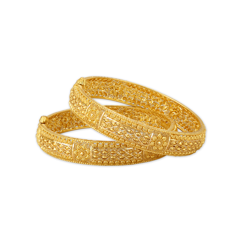 

Lavish 22 Karat Yellow Gold Rhombus Bead Bangle