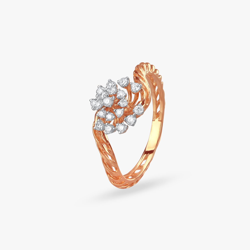 

Enchanting Floral Diamond Finger Ring