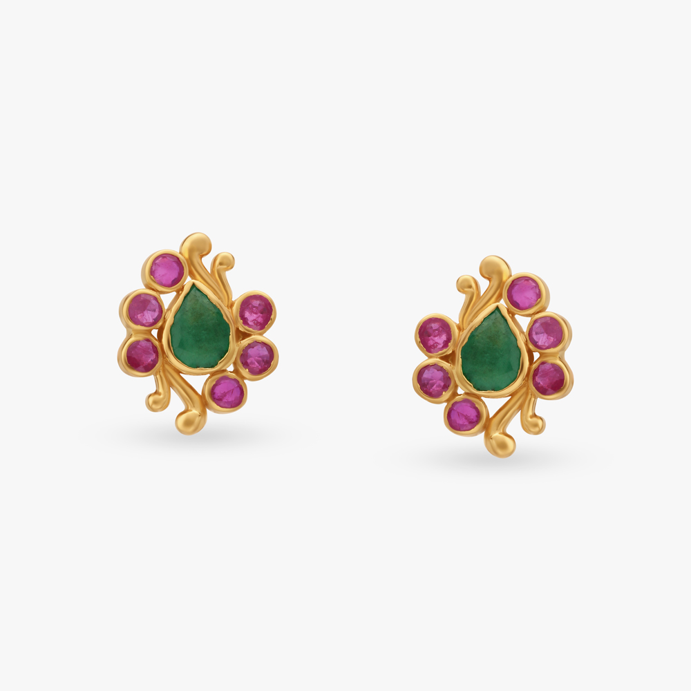 

Graceful Sway Stud Earrings