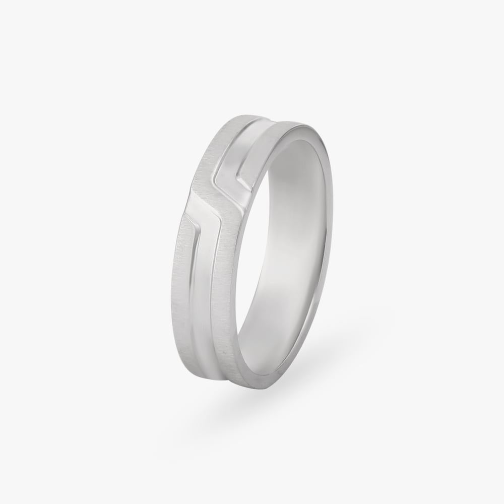 

Contemporary Matte Finger Ring