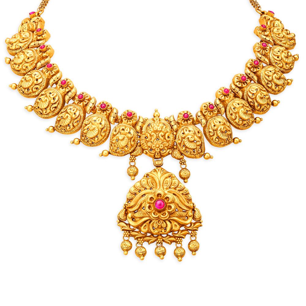 Regal Gold Necklace for the Tamil Bride