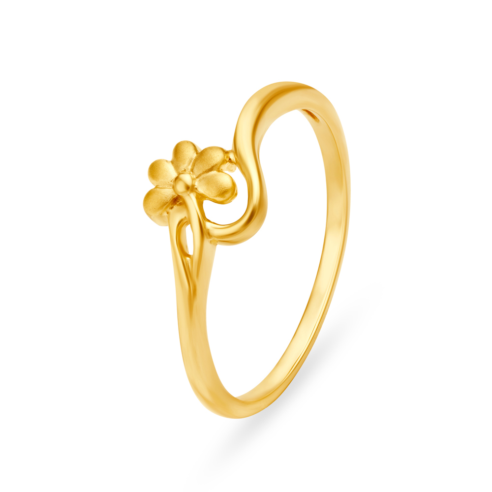 Genteel Floral Gold Finger Ring
