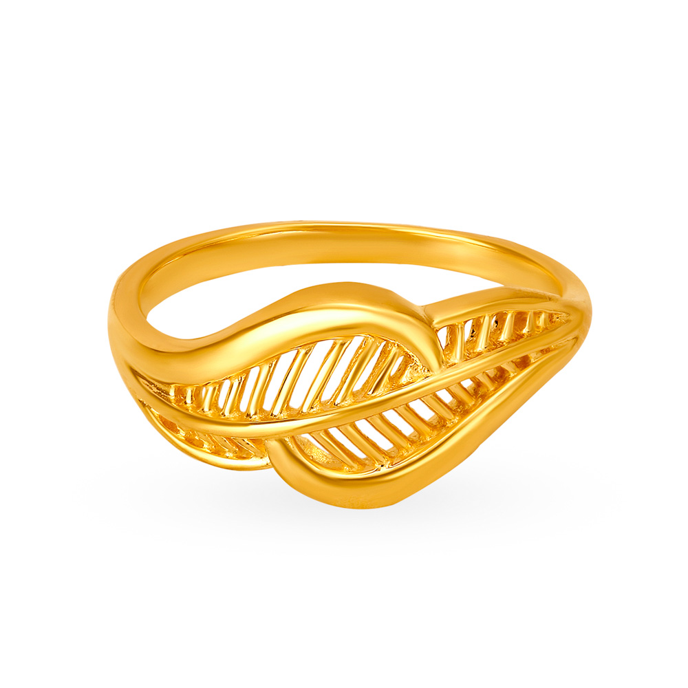 

Eclectic 22 Karat Yellow Gold Leaf Finger Ring