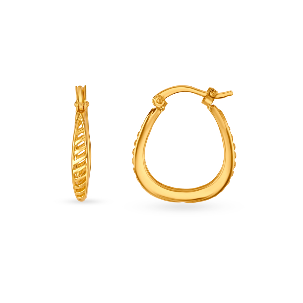 

Brilliant Minimalistic Hoop Earrings