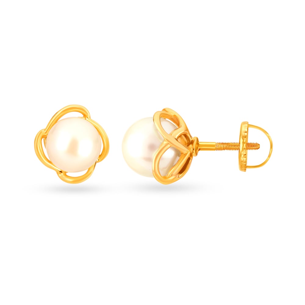 

Stunning 18 Karat Gold And Pearl Earrings