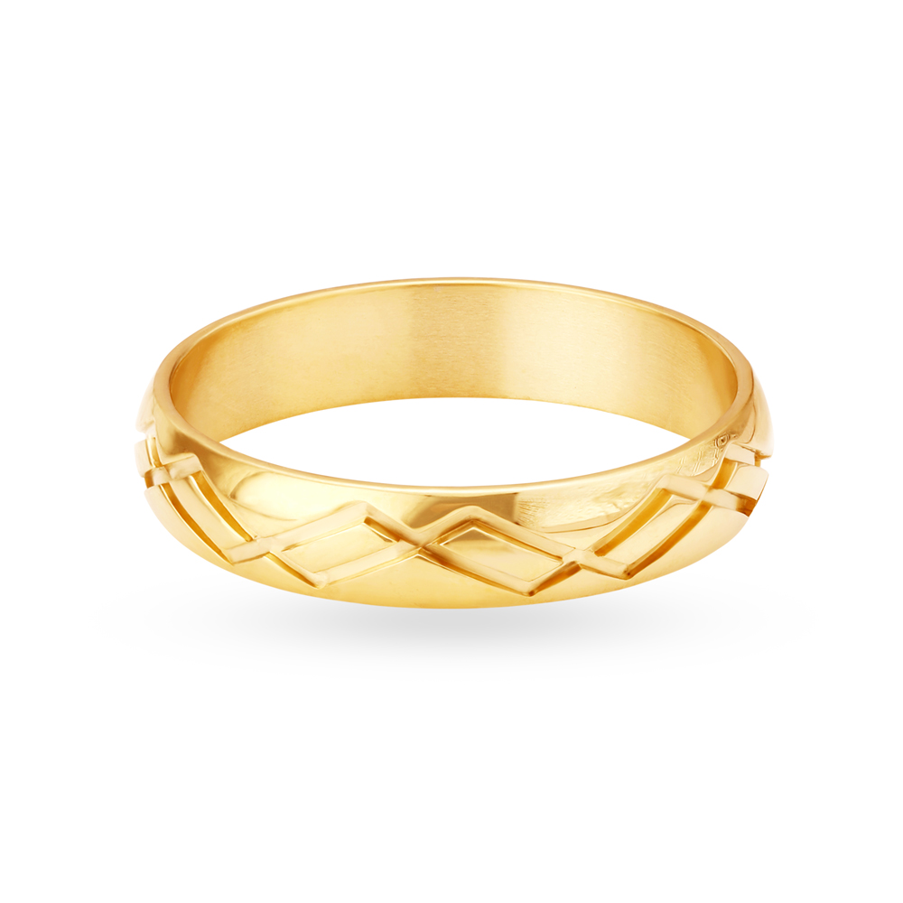 

Lustrous 22 Karat Gold Zig-Zag Patterned Ring