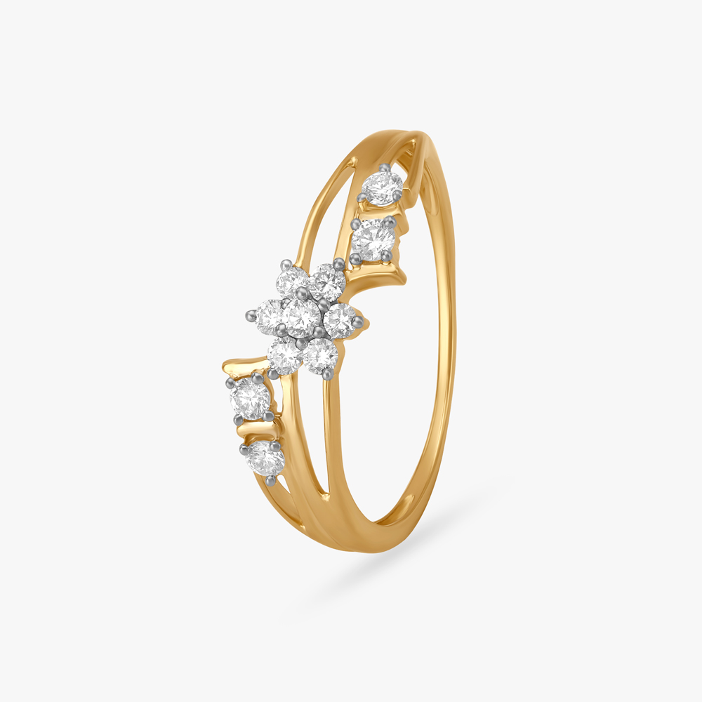 Charming Floral Diamond Finger Ring