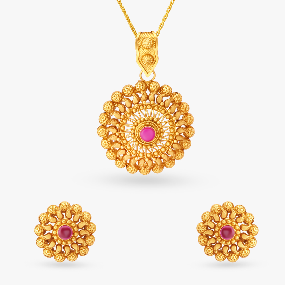 

Majestic Pendant and Earrings Set