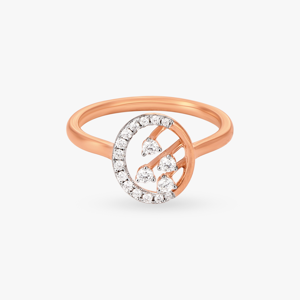 

Symmetry Spark Diamond Finger Ring