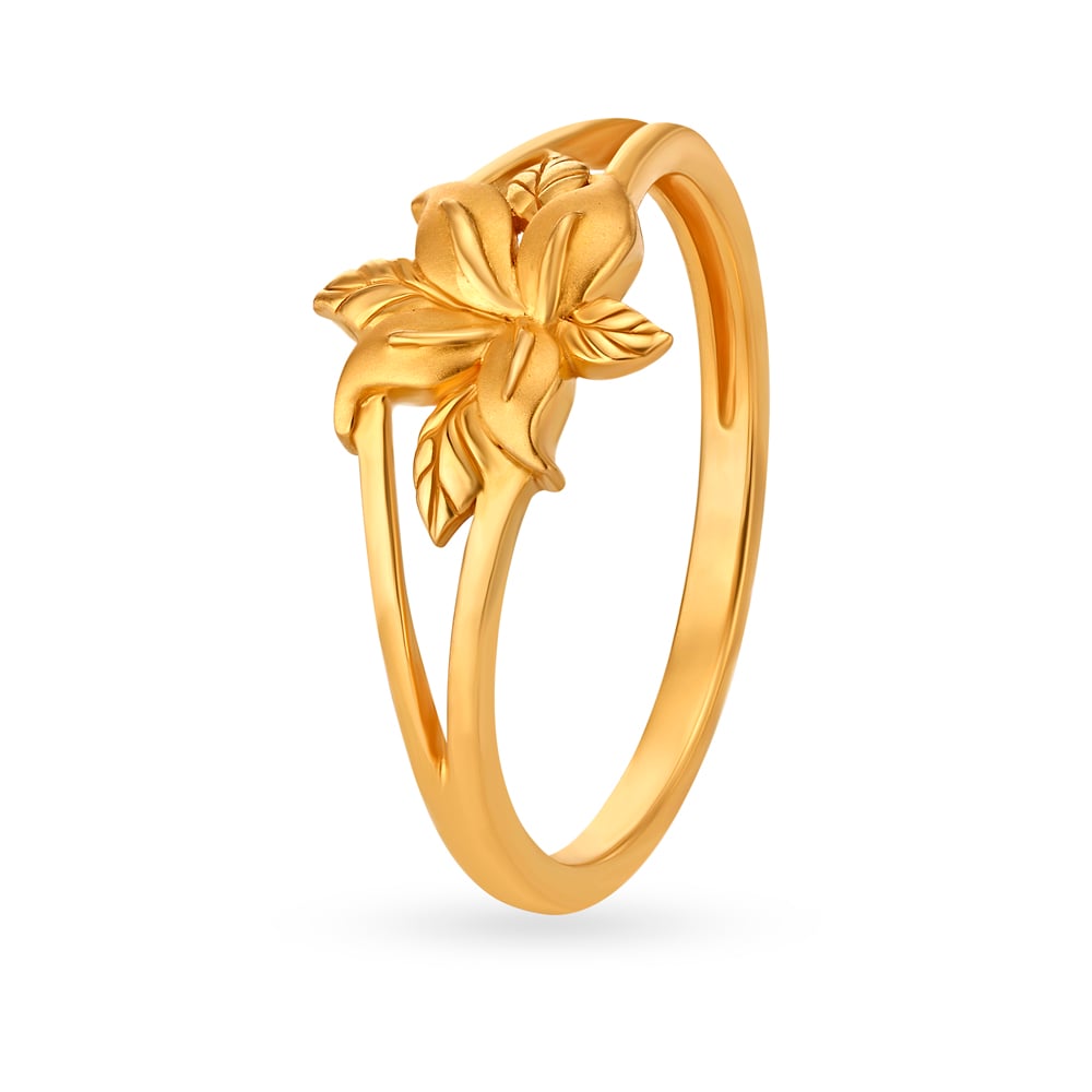 

Glorious 22 Karat Yellow Gold Floral Ring