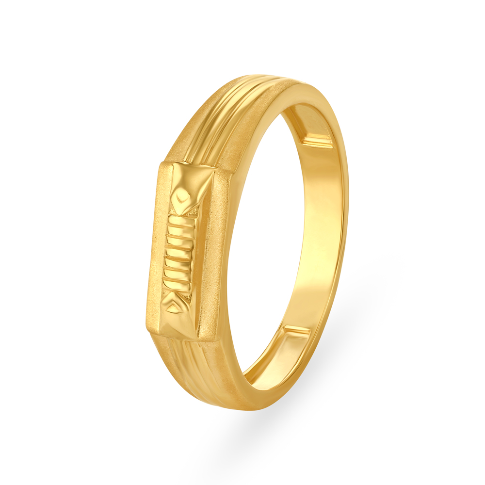 Classy Abstract Gold Ring