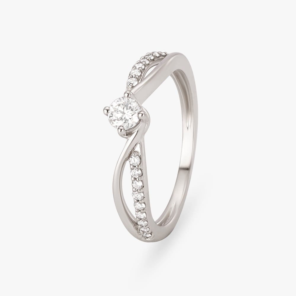 

Timeless Diamond Finger Ring