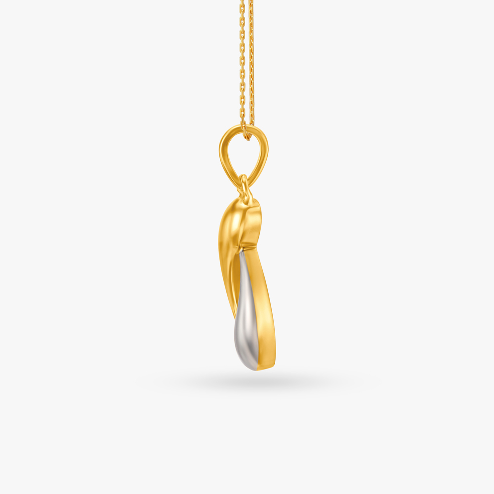 

Shimmering Elegance Pendant