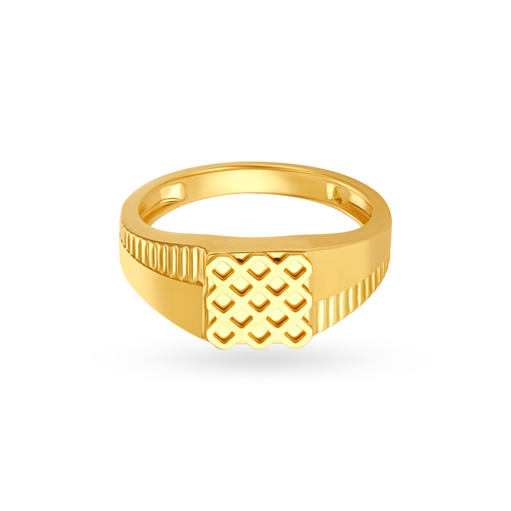 

Marvellous Criss Cross Gold Ring for Men