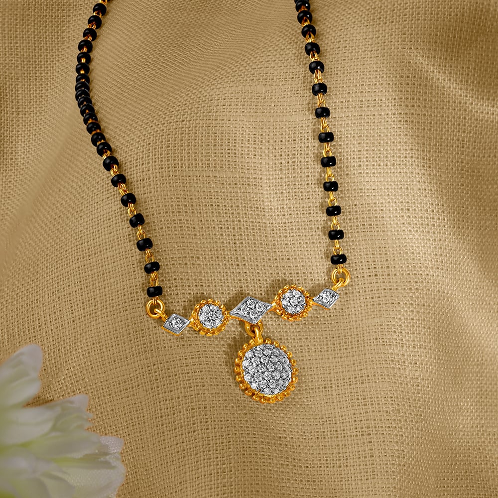 

Traditional Diamond Mangalsutra