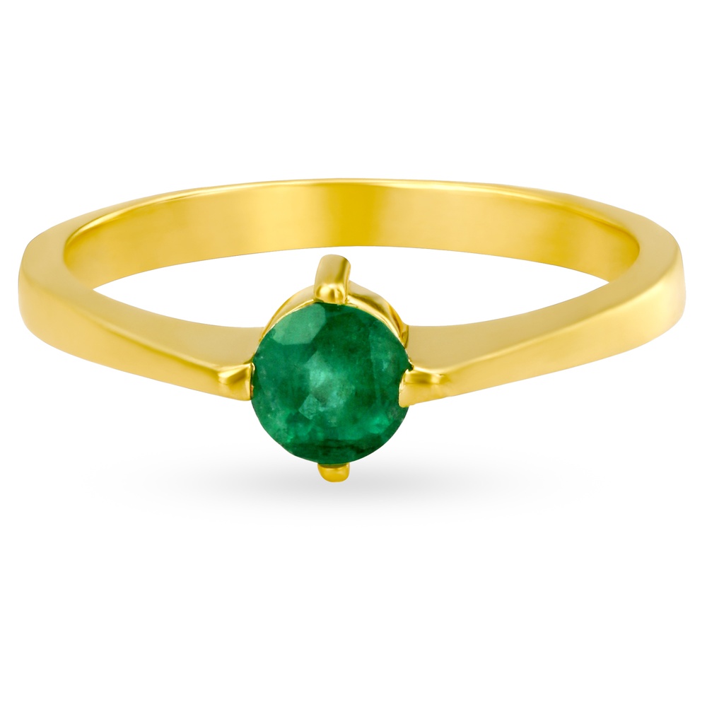 Gleaming Green Emerald Finger Ring