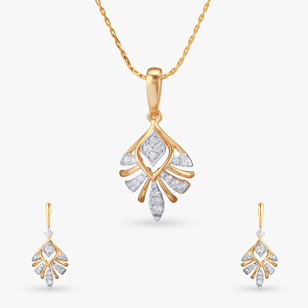 

Glistening Rays Diamond Pendant and Earrings set