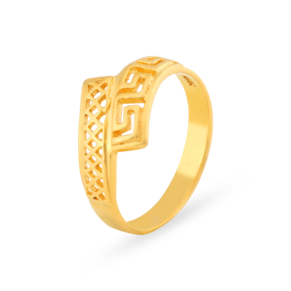 

Intriguing 22 Karat Yellow Gold Mesh Patterned Finger Ring